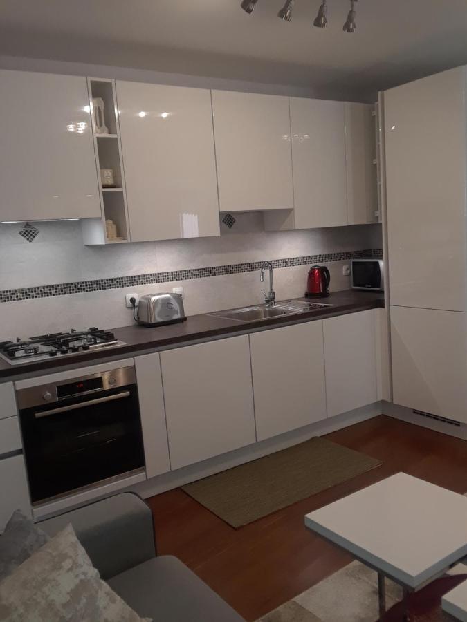 New Kosljun Apartment Short Walk To Beach Exterior foto